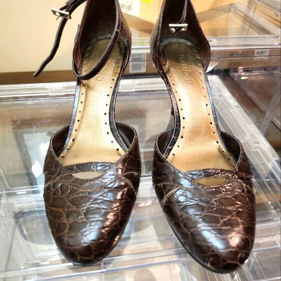 Michelle D 8M Fudge Crocodile Closed Toe High Heels with Ankle Strap - Picture 3 of 15